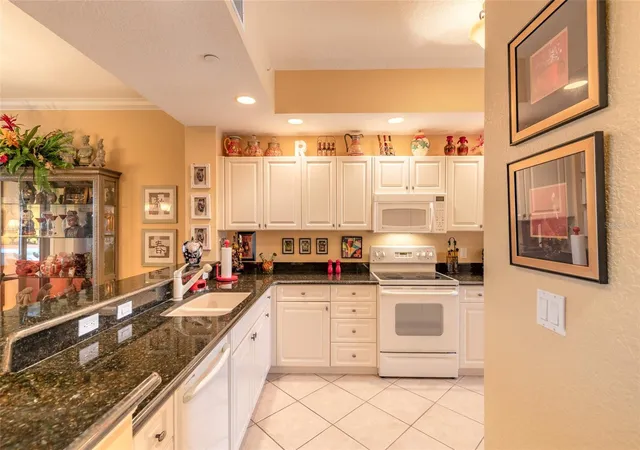 4th image of 263 Minorca Bch Wy, New Smyrna Beach, FL 32169