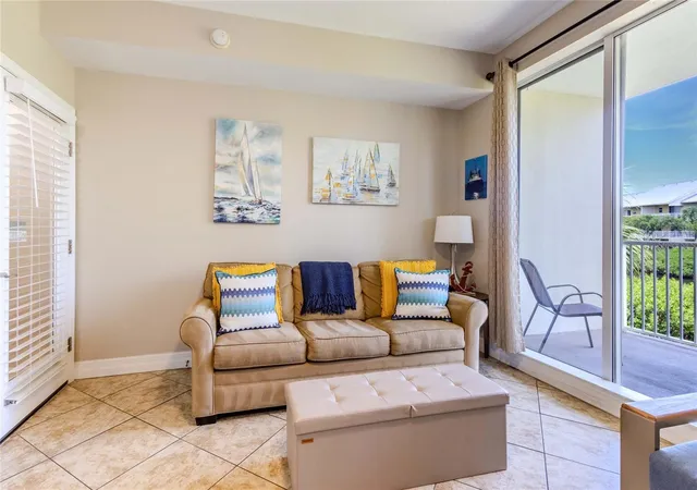 4th image of 3259 Mangrove Point Dr, Ruskin, FL 33570 | MLS# A4700954