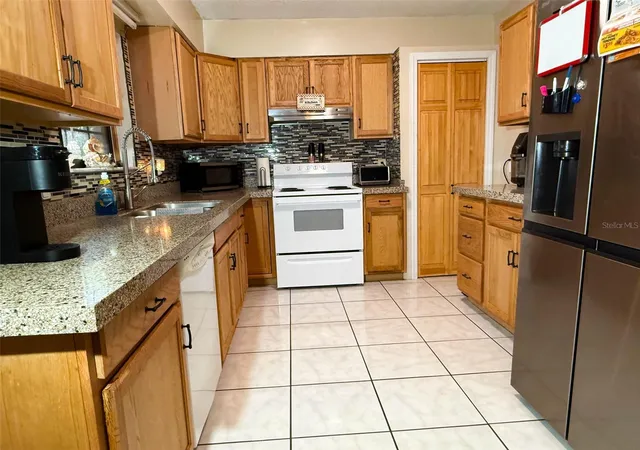 Photo 2 of Single family home for sale at 620 Glendale St, Starke, FL 32091 | MLS# GC542206 | Listing updated on 2026-08-25