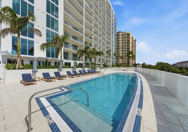 3rd image of 5713 Bowen Daniel Dr #402, Tampa, FL 33616 | MLS# TB8532454