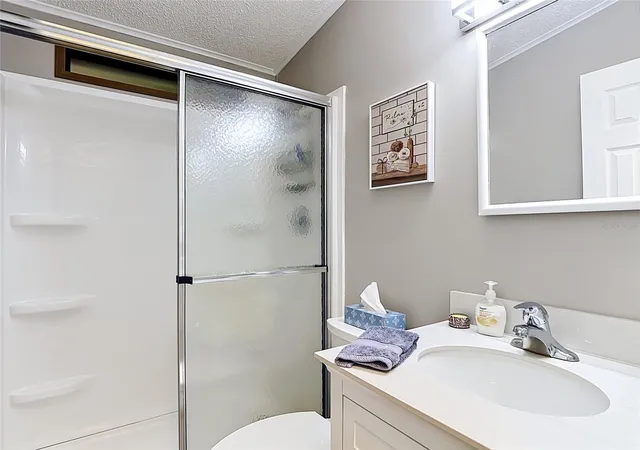 Photo 4 of Manufactured home for sale at 9000 US Hwy 192 #476, Clermont, FL 34714 | MLS# S5154347 | Listing updated on 2026-08-06