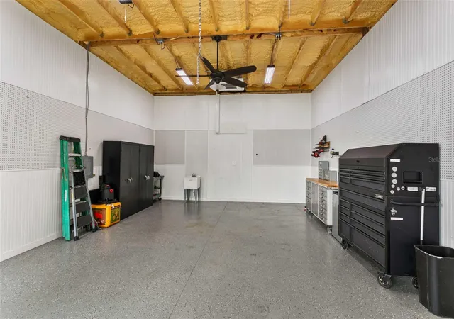 Photo 4 of Single family home for sale at 14805 Sydney Hts Ct, Dover, FL 33527 | MLS# TB8532456 | Listing updated on 2026-09-18