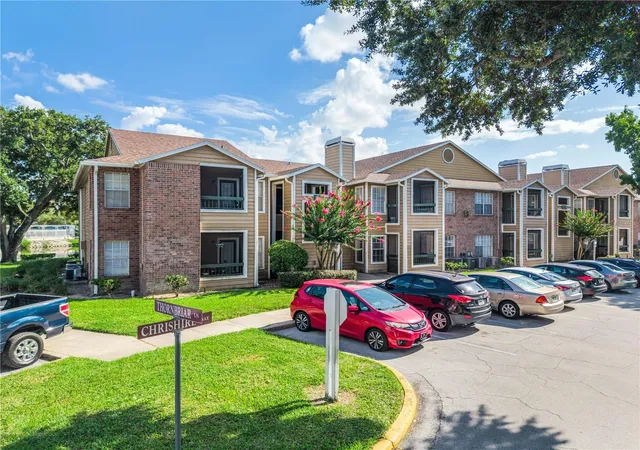 Photo 3 of Condo for sale at 5530 Chrishire Way #D109, Orlando, FL 32822 | MLS# S5154348 | Listing updated on 2026-09-19