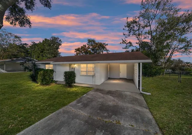 2nd image of 21529 Sw Honeysuckle St, Dunnellon, FL 34431 | MLS# OM729127