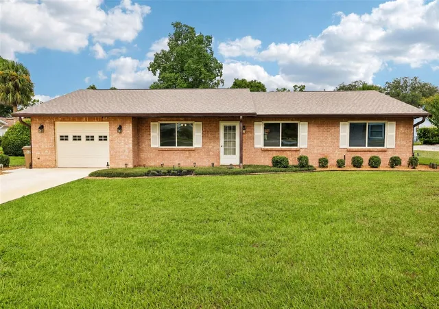 Photo 1 of Single family home for sale at 70 Stone Hvn Ct, Leesburg, FL 34788 | MLS# G5115487 | Listing updated on 2026-09-28