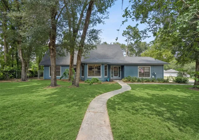 1st image of 25911 Aberdovey Ave, Sorrento, FL 32776 | MLS# O6427895