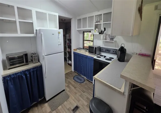 4th image of 26 Sapp St, Inglis, FL 34449 | MLS# OM729129