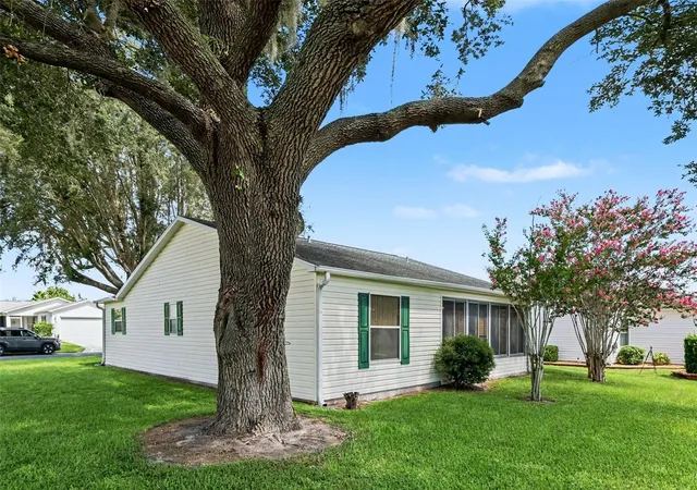 Photo 3 of Single family home for sale at 1501 Las Pacos Ct, The Villages, FL 32162 | MLS# O6427898 | Listing updated on 2026-09-07