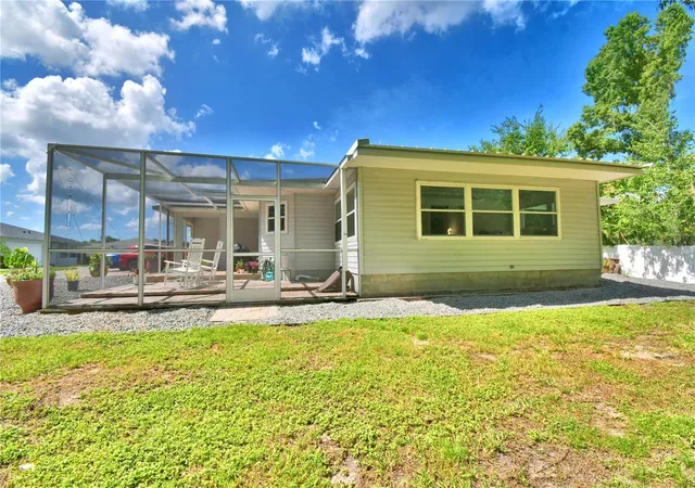 Photo 3 of Single family home for sale at 4789 Squire Holw Dr, Lakeland, FL 33811 | MLS# L4963766 | Listing updated on 2026-09-20