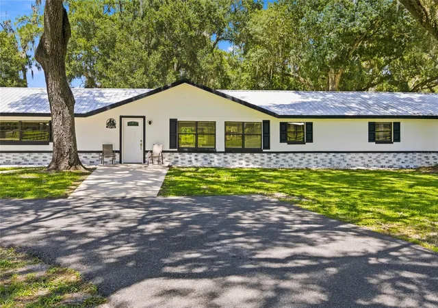 Single family home for sale at 3875 SE 118th Lane, BELLEVIEW, FL 34420 | MLS# OM729133