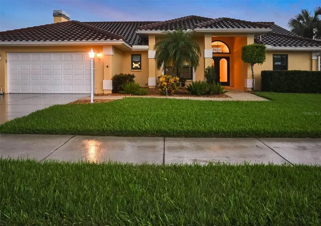 Photo 1 of Single family home for sale at 1565 Waterford Dr, Venice, FL 34292 | MLS# N6145147 | Listing updated on 2026-08-07