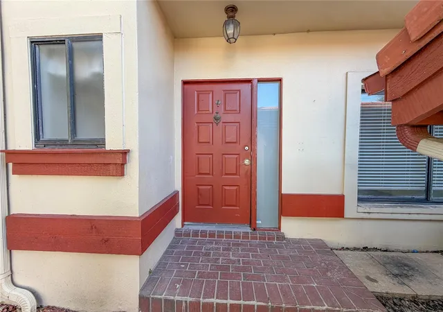 Photo 2 of Townhouse for sale at 3460 Countryside Blvd #60, Clearwater, FL 33761 | MLS# TB8532482 | Listing updated on 2026-09-05