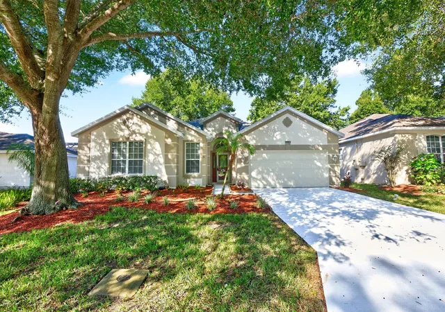 Single family home for sale at 4228 Newland St, CLERMONT, FL 34711 | MLS# O6427907