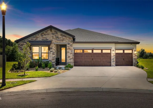 Photo 2 of Single family home for sale at 13098 Wellspring Dr, Lithia, FL 33547 | MLS# TB8532493 | Listing updated on 2026-08-30