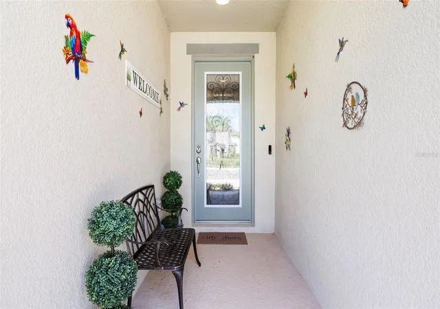 Photo 3 of Single family home for sale at 13098 Wellspring Dr, Lithia, FL 33547 | MLS# TB8532493 | Listing updated on 2026-08-30