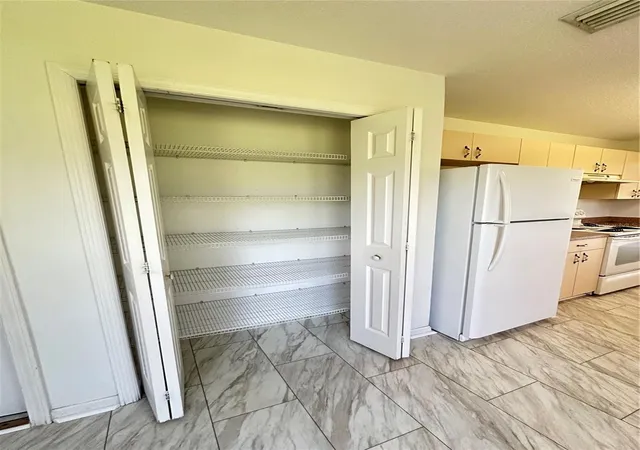 Photo 4 of Single family home for sale at 3142 SW 132nd Lane, Ocala, FL 34473 | MLS# OM729138 | Listing updated on 2026-09-24