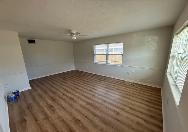 Photo 2 of Single family home for sale at 2217 20th Avenue W, Bradenton, FL 34205 | MLS# A4700965 | Listing updated on 2026-07-28