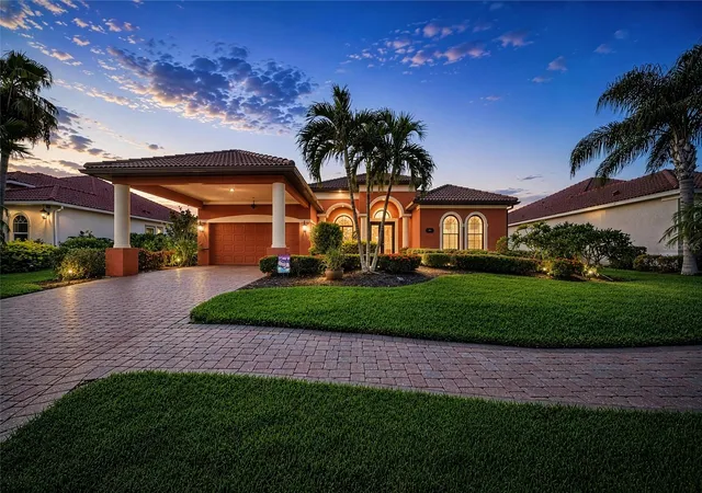 2nd image of 545 Mast Dr, Bradenton, FL 34208 | MLS# A4700966