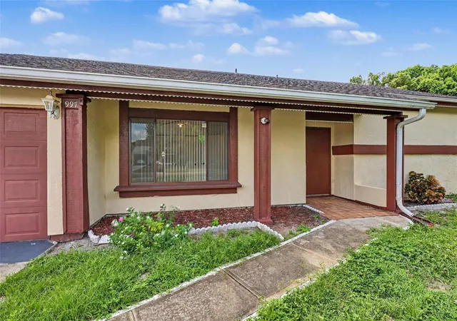 Photo 3 of Single family home for sale at 997 Mariposa Dr NE, Palm Bay, FL 32905 | MLS# S5154354 | Listing updated on 2026-07-31