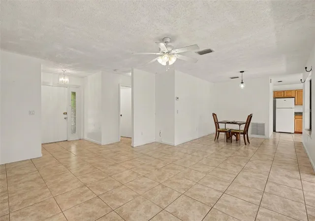 Photo 4 of Single family home for sale at 997 Mariposa Dr NE, Palm Bay, FL 32905 | MLS# S5154354 | Listing updated on 2026-07-31