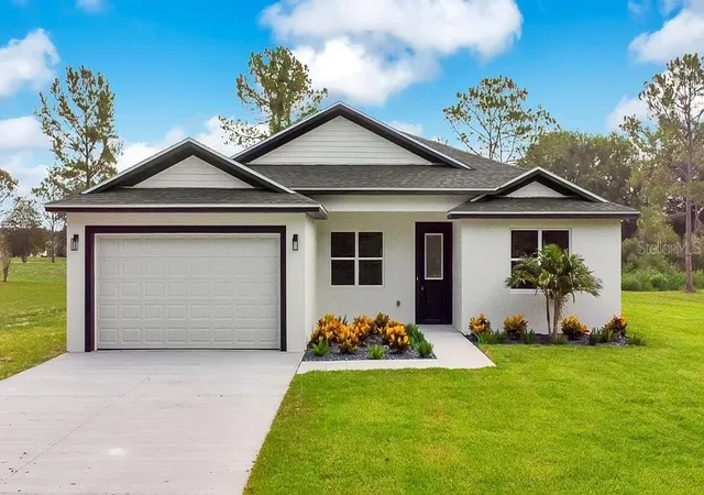 1st image of 551 Dowling Cir, Lady Lake, FL 32159 | MLS# G5115498