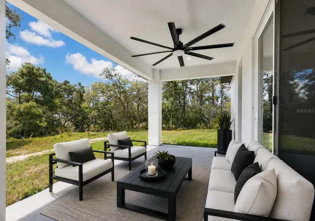 4th image of 551 Dowling Cir, Lady Lake, FL 32159 | MLS# G5115498