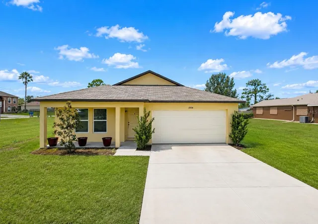 Photo 1 of Single family home for sale at 13134 Osprey Ave, Weeki Wachee, FL 34614 | MLS# W7887962 | Listing updated on 2026-08-16