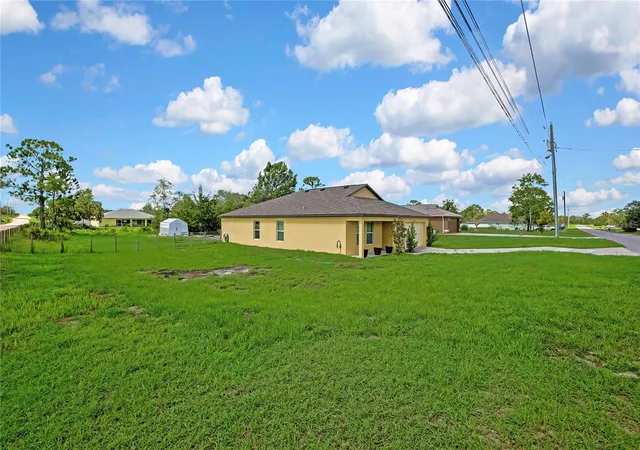 Photo 2 of Single family home for sale at 13134 Osprey Ave, Weeki Wachee, FL 34614 | MLS# W7887962 | Listing updated on 2026-08-16