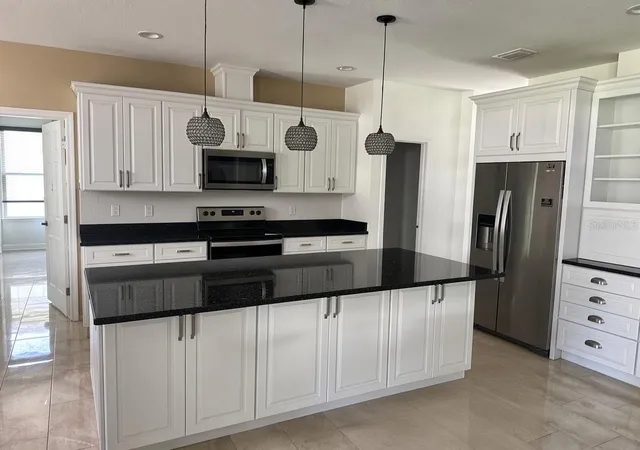 Photo 2 of Single family home for sale at 5040 Ne 48th Court, High Springs, FL 32643 | MLS# TB8532522 | Listing updated on 2026-10-09