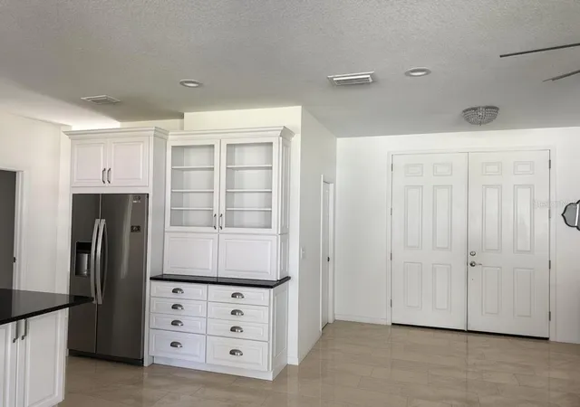 Photo 3 of Single family home for sale at 5040 Ne 48th Court, High Springs, FL 32643 | MLS# TB8532522 | Listing updated on 2026-10-09