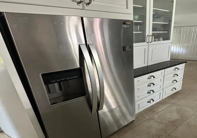 Photo 4 of Single family home for sale at 5040 NE 48th Court, High Springs, FL 32643 | MLS# TB8532522 | Listing updated on 2026-10-09