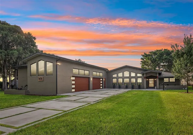 1st image of 1616 Loves Point Dr, Leesburg, FL 34748 | MLS# G5115499