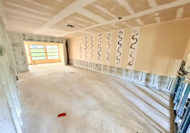 5th image of 1380 Mission Cir, CLEARWATER, FL 33759