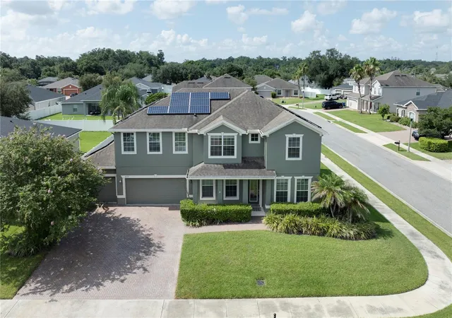 Photo 3 of Single family home for sale at 637 Grassy Stone Dr, Winter Garden, FL 34787 | MLS# O6427944 | Listing updated on 2026-09-28