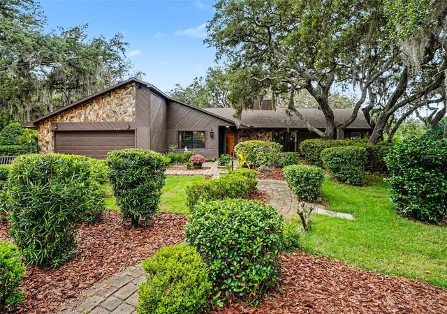 Photo 2 of Single family home for sale at 4870 Citrus Oak Ln, Saint Cloud, FL 34771 | MLS# O6427952 | Listing updated on 2026-07-29