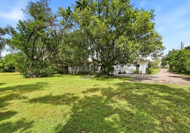 5th image of 403 S Parsons Ave, Seffner, FL 33584 | MLS# TB8532553