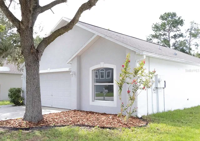 Photo 2 of Single family home for sale at 6529 Tabogi Trl, Wesley Chapel, FL 33545 | MLS# TB8532561 | Listing updated on 2026-10-05