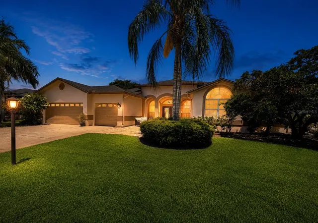 2nd image of 2093 Swan Ln, Palm Harbor, FL 34683 | MLS# TB8532562