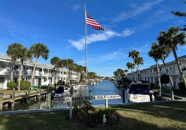 1st image of 902 Gibbs Rd #283, Venice, FL 34285 | MLS# A4700985
