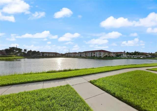 Photo 3 of Condo for sale at 1025 Villagio Cir #101, Sarasota, FL 34237 | MLS# L4963777 | Listing updated on 2026-08-01