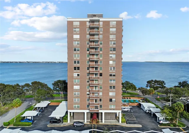 Photo 4 of Condo for sale at 4015 Bayshore Blvd #7C, Tampa, FL 33611 | MLS# TB8532572 | Listing updated on 2026-07-25
