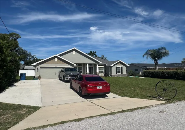 Photo 3 of Single family home for sale at 5139 Jenson Ave, Spring Hill, FL 34608 | MLS# W7887967 | Listing updated on 2026-09-29