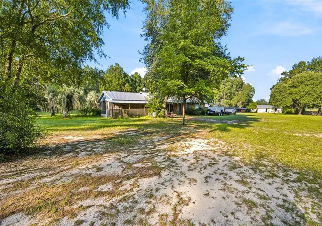 3rd image of 3025 S Us Hwy 41, Dunnellon, FL 34432 | MLS# OM729155