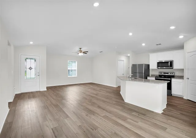 Photo 4 of Single family home for sale at 2 Rymshaw Pl, Palm Coast, FL 32164 | MLS# TB8532596 | Listing updated on 2026-09-03