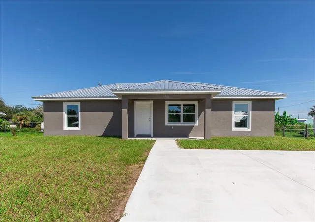 Single family home for sale at 11506 SW Lemon Ave, ARCADIA, FL 34269 | MLS# C7528803