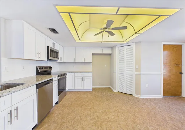 3rd image of 10482 S Clint Loop, Floral City, FL 34436 | MLS# OM729161