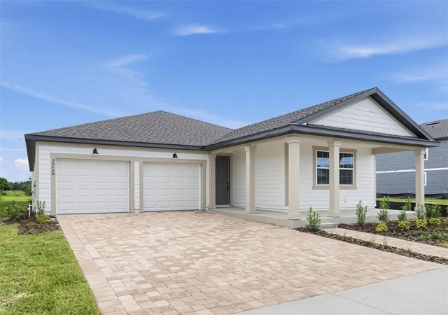 Photo 2 of Single family home for sale at 30130 Emerald Forest Dr, Mount Dora, FL 32757 | MLS# TB8532625 | Listing updated on 2026-09-20