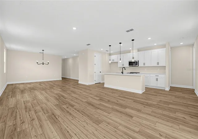 Photo 3 of Single family home for sale at 30130 Emerald Forest Dr, Mount Dora, FL 32757 | MLS# TB8532625 | Listing updated on 2026-09-20