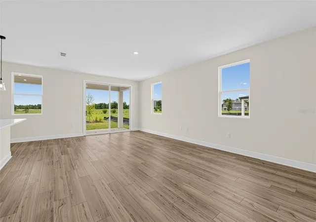 Photo 4 of Single family home for sale at 30130 Emerald Forest Dr, Mount Dora, FL 32757 | MLS# TB8532625 | Listing updated on 2026-09-20