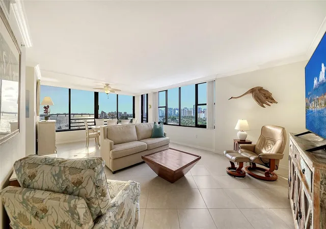 5th image of 770 S Palm Ave #904, Sarasota, FL 34236 | MLS# A4701005